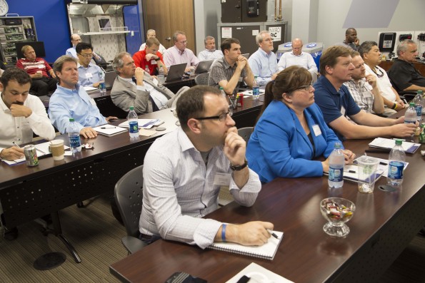 HP Tech Symposium crowd 3 595x397