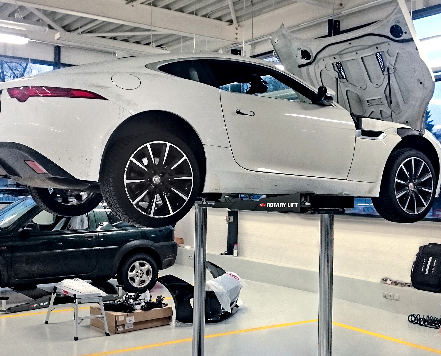 Rotary Lift-IG210W_shop