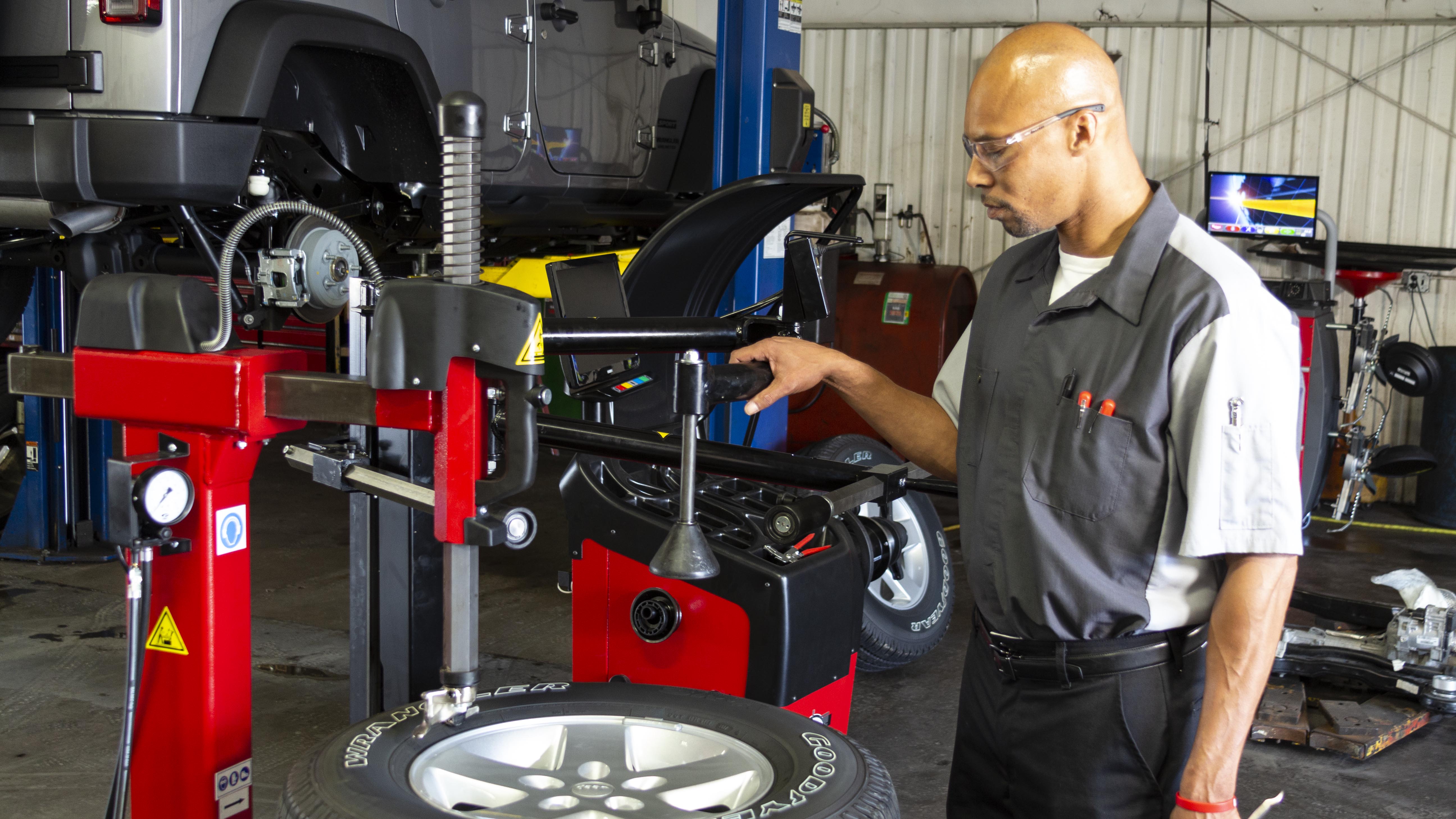 Chief Wheel Service Equipment Chief Wheel Service Equipment